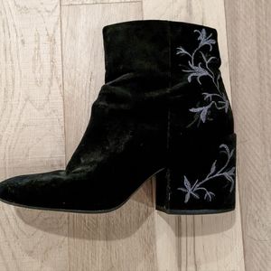 Black Velvet Kenneth Cole Boots